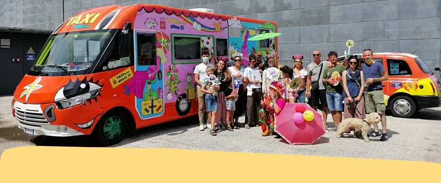 Zia Caterina, il TaxiHome, il Taxi Milano 25 e la comunità dei sostenitori